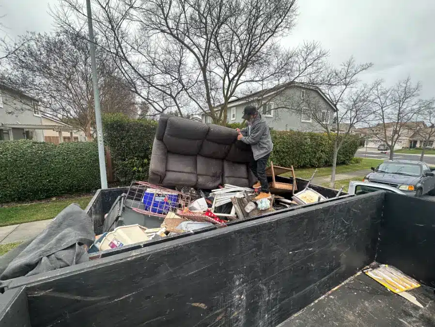 Removal-Cleanouts-Sacramento